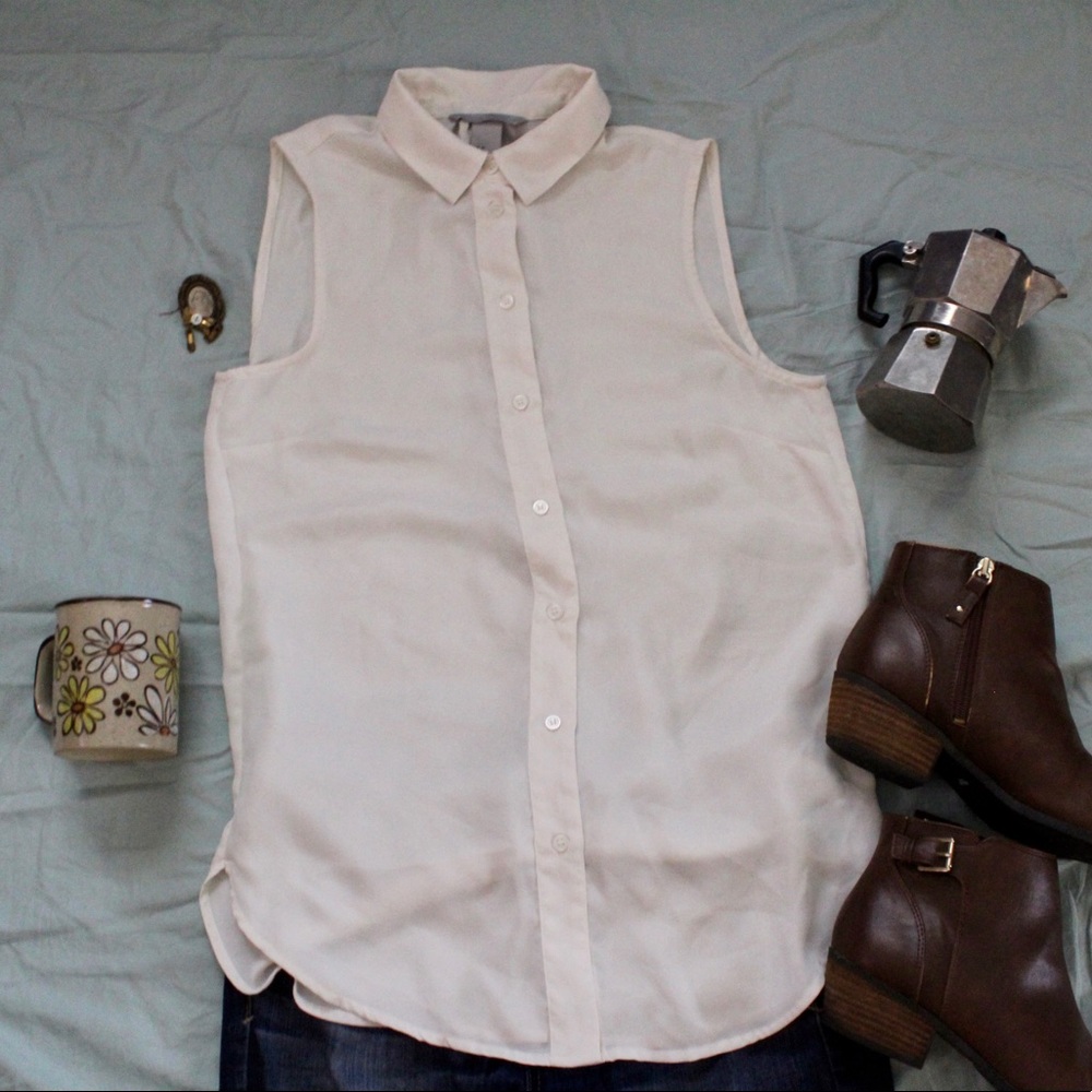H&M Sleeveless Secretary Blouse - Picture 1 of 5